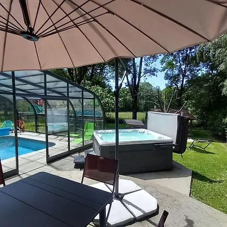 La Minoterie Pause Zen, & Piscine Prives 12 Personnes * Rocheserviere